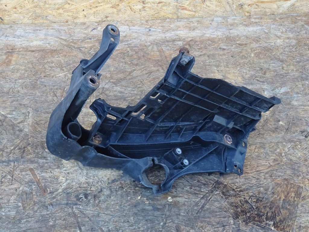 фото №8, Audi a5 8t напрямна лампи правий перед передній 8t0805608r