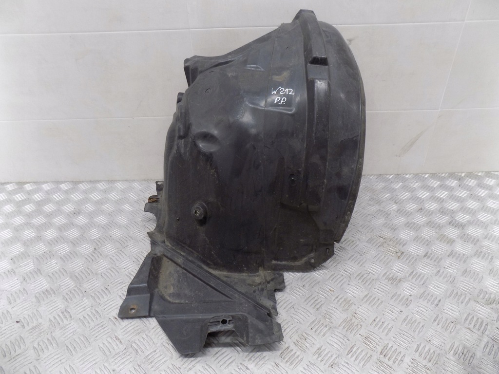 фото №1, Mercedes w212 подкрылок правое передние