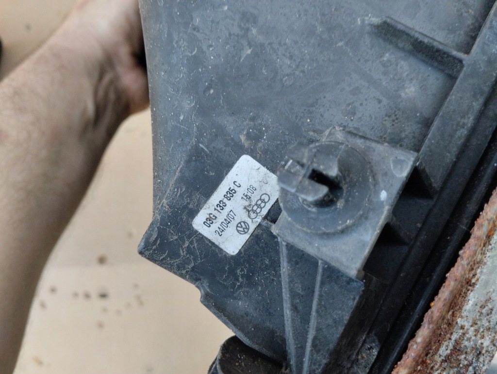 фото №5, Корпус фильтра воздуха audi a4 b7 2.0 tfsi 03g133835c