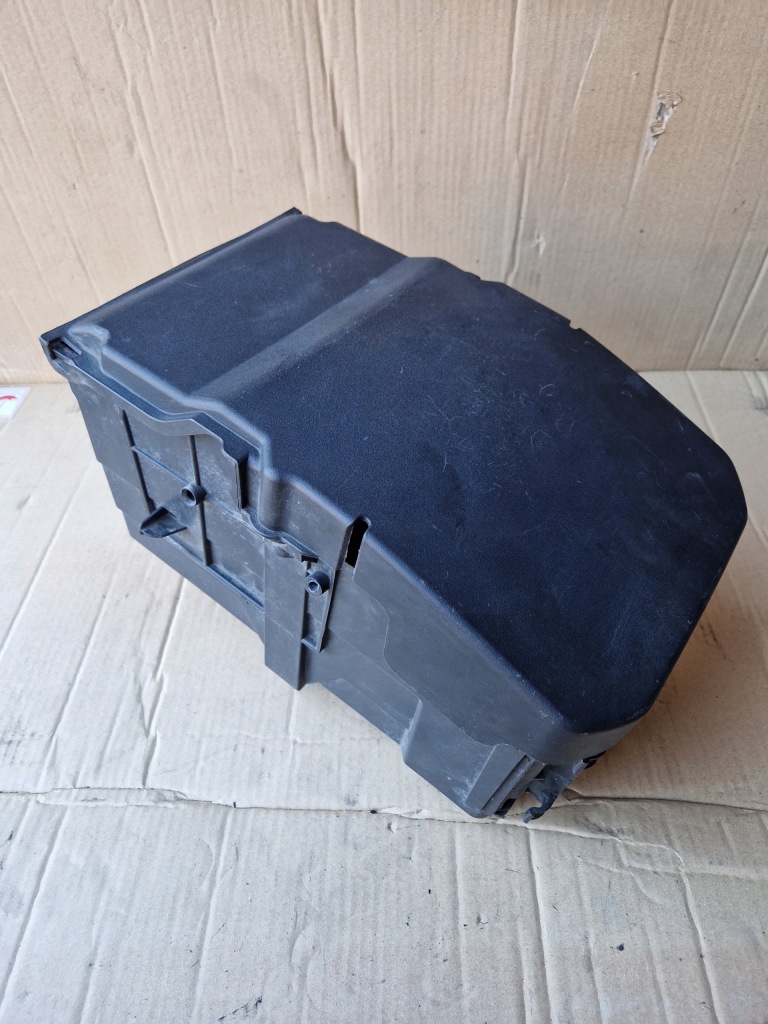 фото №10, Коробка аккумулятор ford 4m51-10723-bc