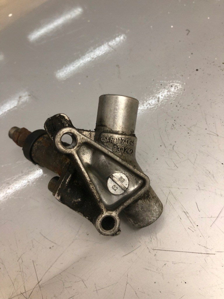 Купить Клапан воздуха mercedes w126 5,6 1170940312