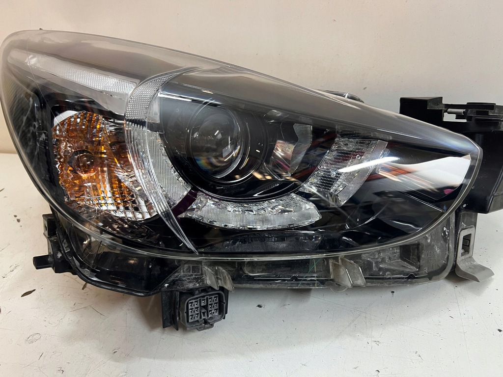 фото №14, Mazda 2 iii лампа правая full led idealna