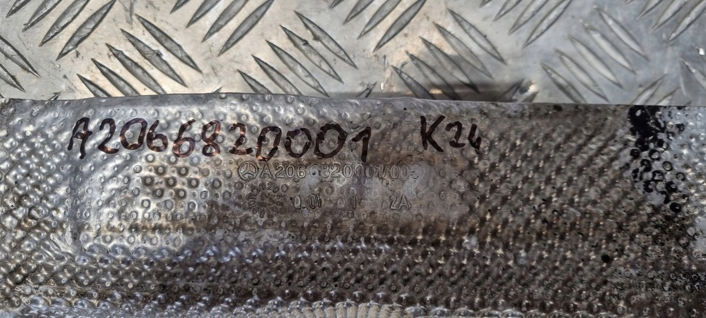 фото №8, Mercedes w206 защита тепловая dół правая a2066820001