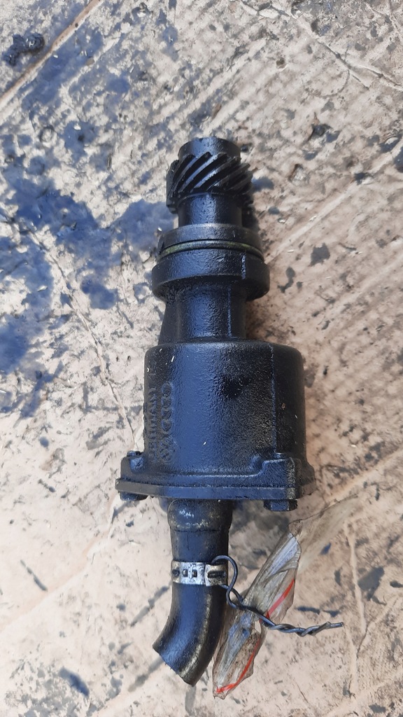 фото №1, Насос vacu audi a4 1.9d 028207a