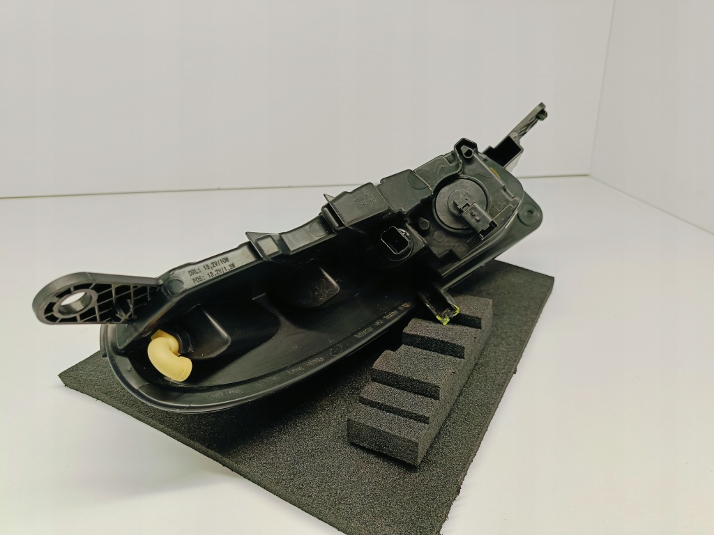 Citroen c3 3 рестайлинг  20- фара левая фонарь  drl левая перед led 9833480680 Цена