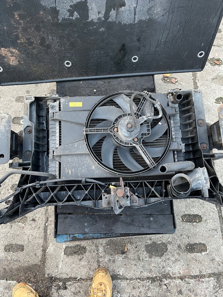 фото №8, Ford fusion 1.3 pas передній радіатор комплект 4s6h8005ca