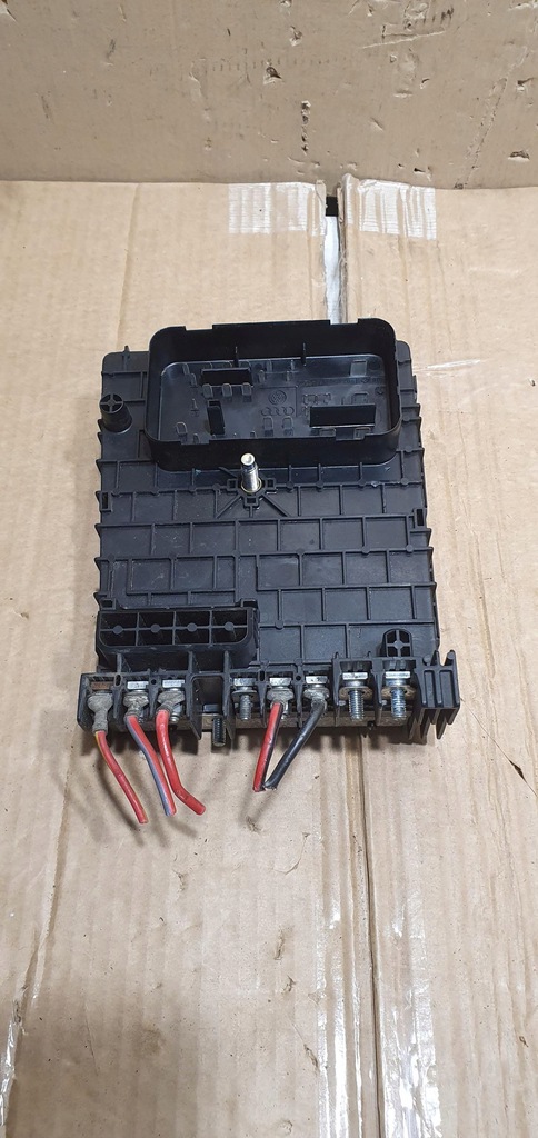 фото №8, Коробка предохранителей vw touran 3c0937125a