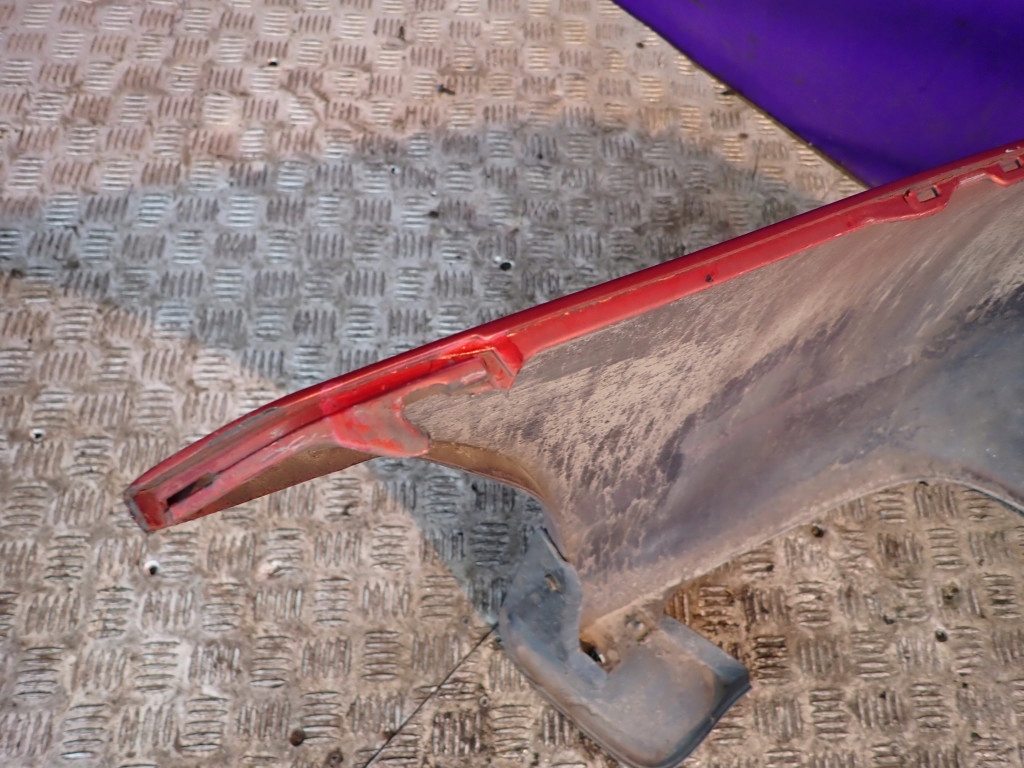 фото №13, Toyota corolla e12 00-08 kombi бампер задня задній 3n8