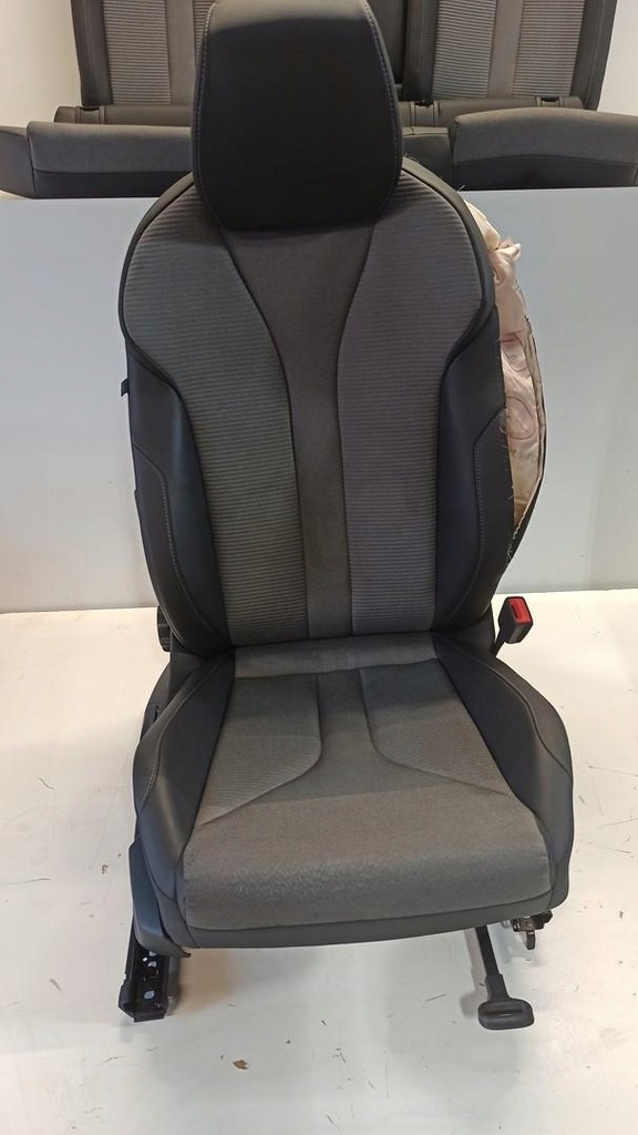 фото №10, Skoda enyaq сидіння заднє сидіння