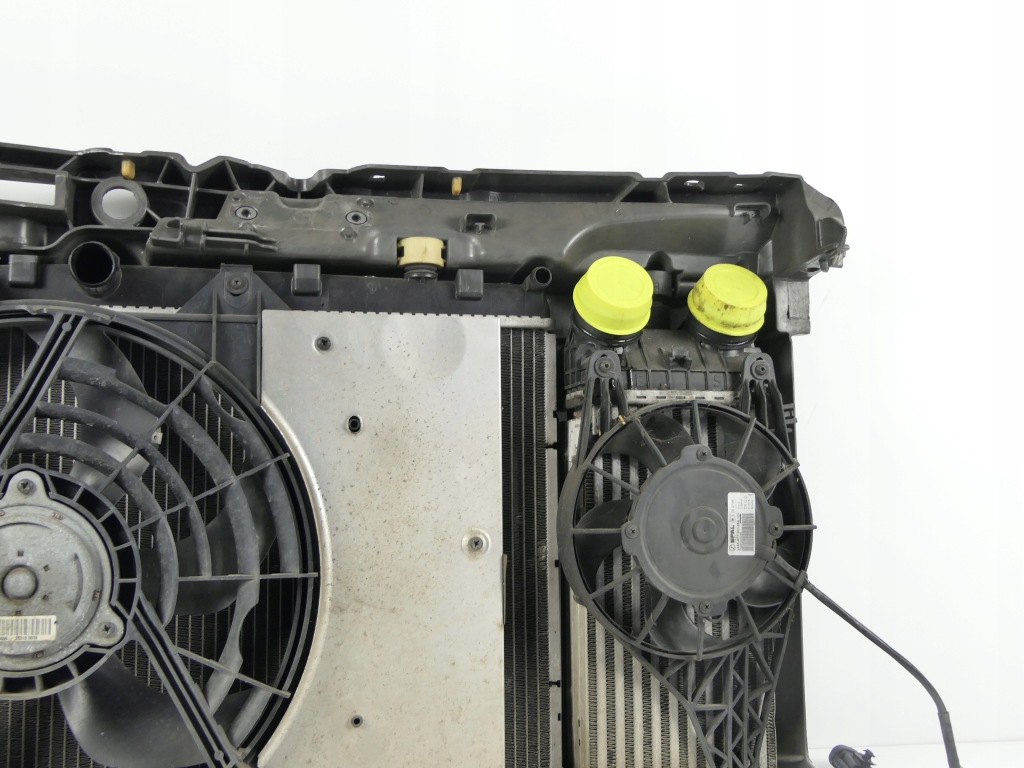 Ремень передний вентилятор интеркулер радиатор кондиционер peugeot 208 1.6 thp 16v Киев