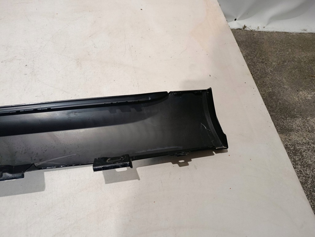 Молдинг порог правая mercedes eqe v295 amg a2956983200 Доставка