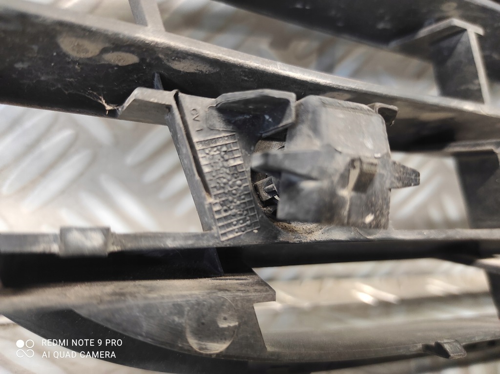 фото №9, Решітка середня бампера передній opel corsa d