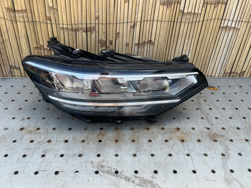 фото №1, Vw passat b8 лампа правая 5g1941036p