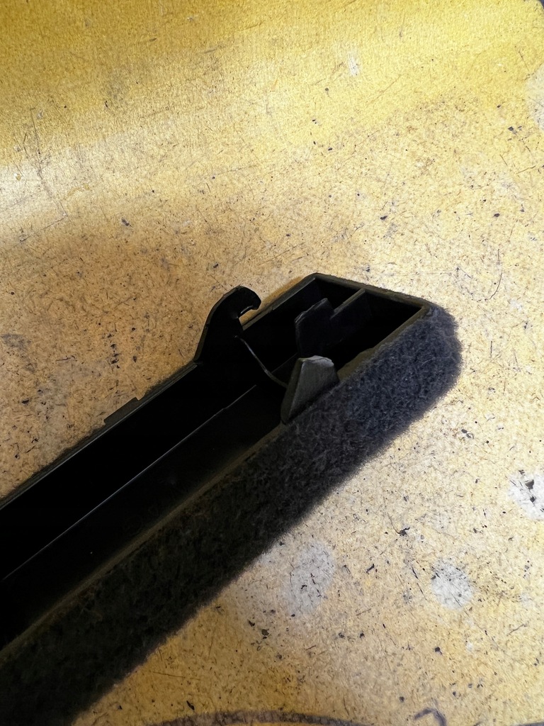 фото №9, Молдинг защита багажника правая porsche cayenne 9y3 9y0 coupe hybrid