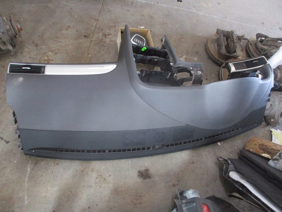 фото №1, Audi a6 c6 allroad консоль подушка безпеки ремені