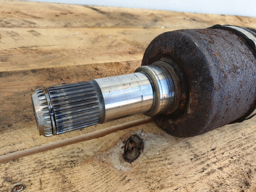 фото №11, Range rover ii l494 3.0 d задняя приводной вал półośka задняя