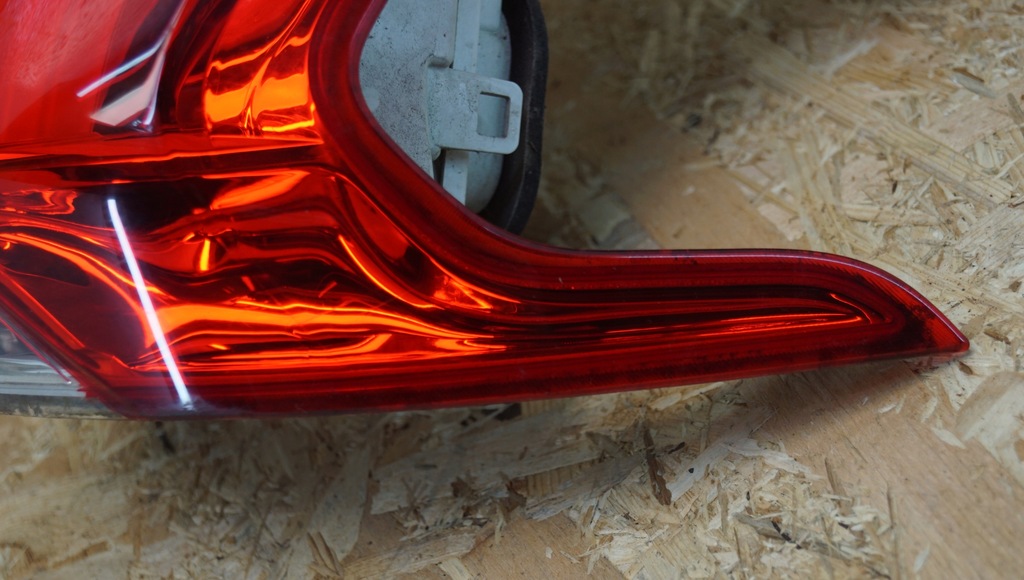 фото №7, Лампа правый задняя peugeot 2008 i 9678074380