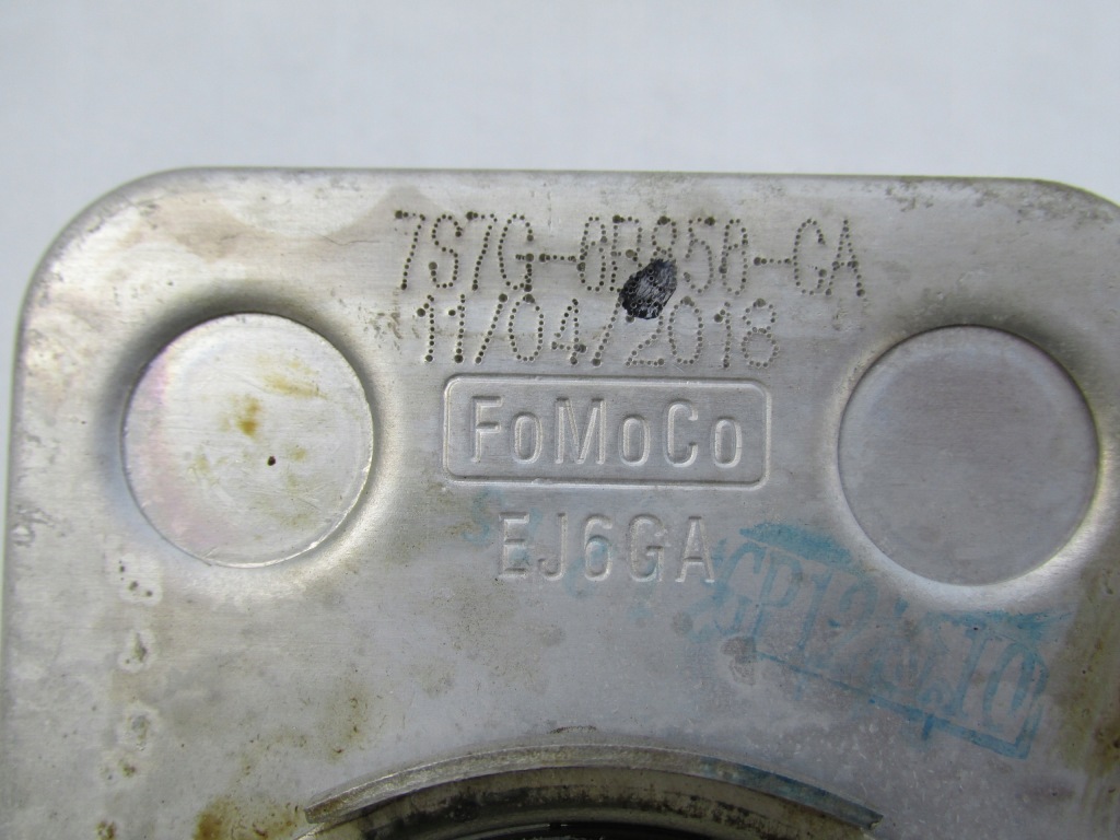 Радиатор масла focus mk3 c-max mk2 1,6 ecoboost Недорого