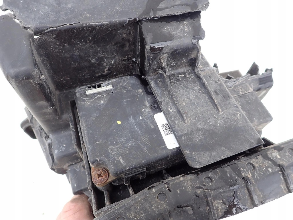 фото №9, Kia niro i 1 16-22 жалюзи шторка впуск воздуха