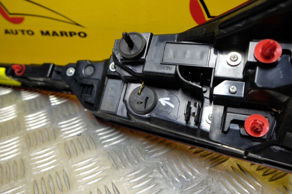 Lexus ux ux200 ux250 накладка крышка багажника фара led америка Цена