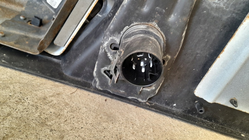 фото №15, Dodge ram 09- бампер задня kompletny usa pw7