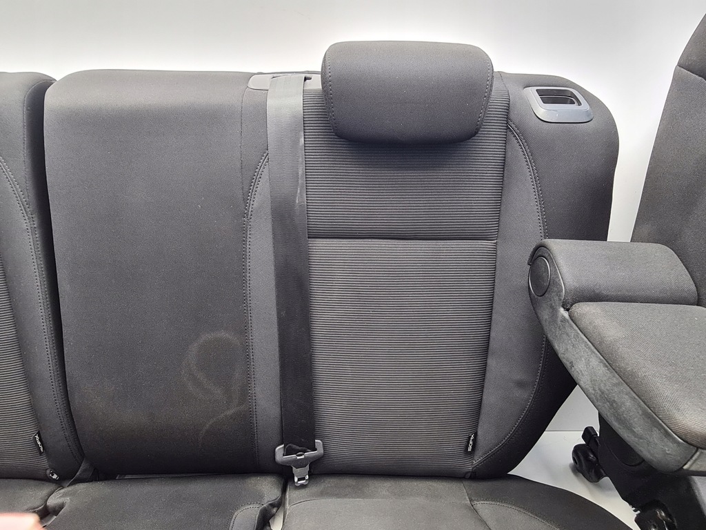 фото №14, Alfa romeo giulietta сиденья заднее сиденье