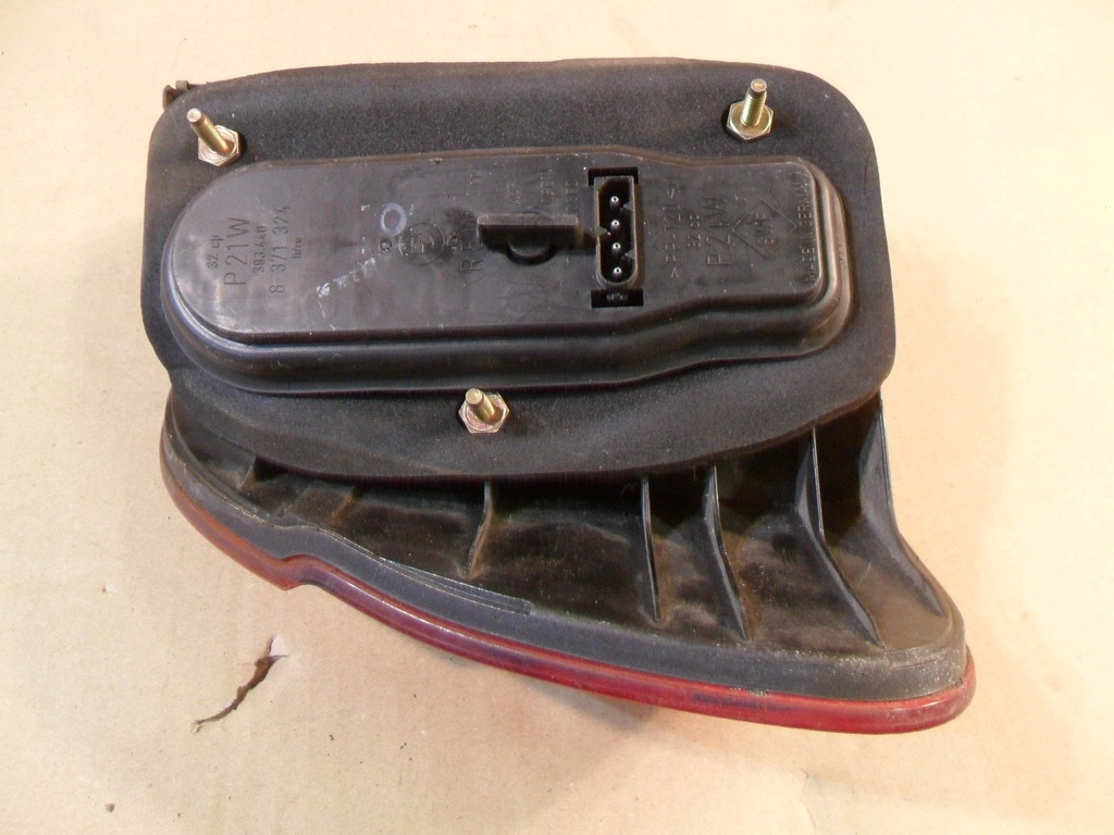 фото №15, Bmw 5 e39 kombi правая лампа задняя 8361672