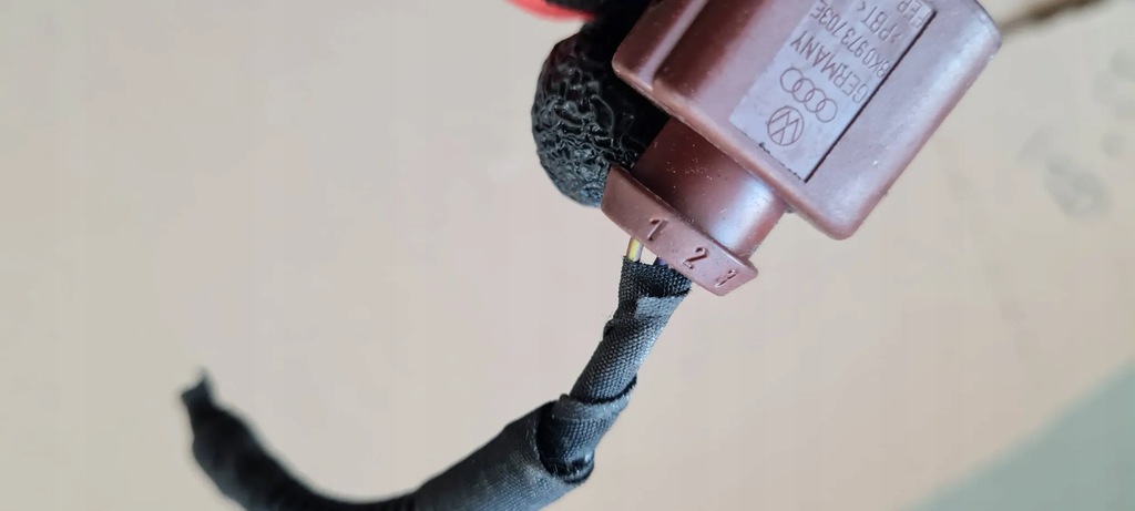 фото №9, A4 b9 8w штекер колодка соединитель 8k0973703f a5 8w q5 vw audi