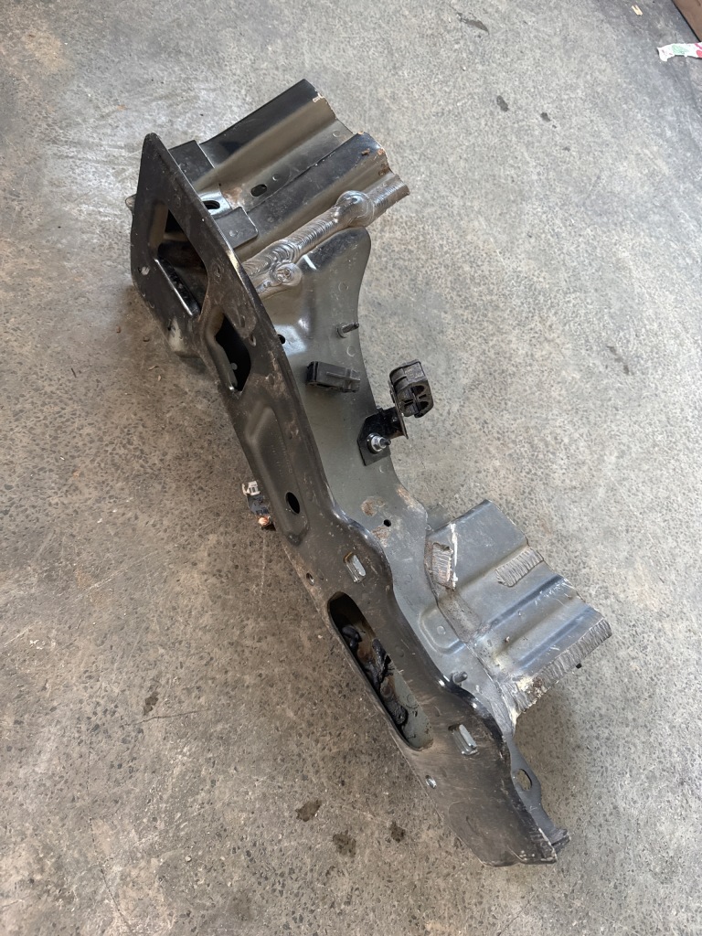 фото №1, Четверть лонжерон подкрылок gle a167 w167 левая