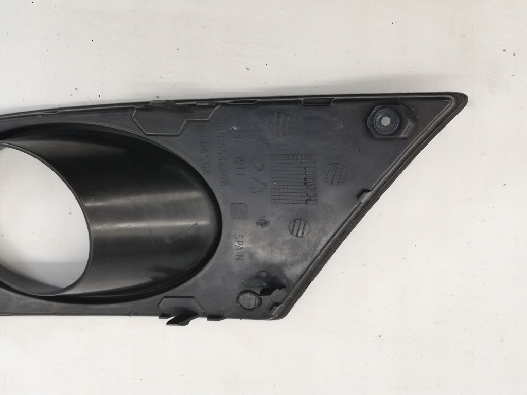 фото №8, Seat leon ii правая решётка бампера заглушка 1p0