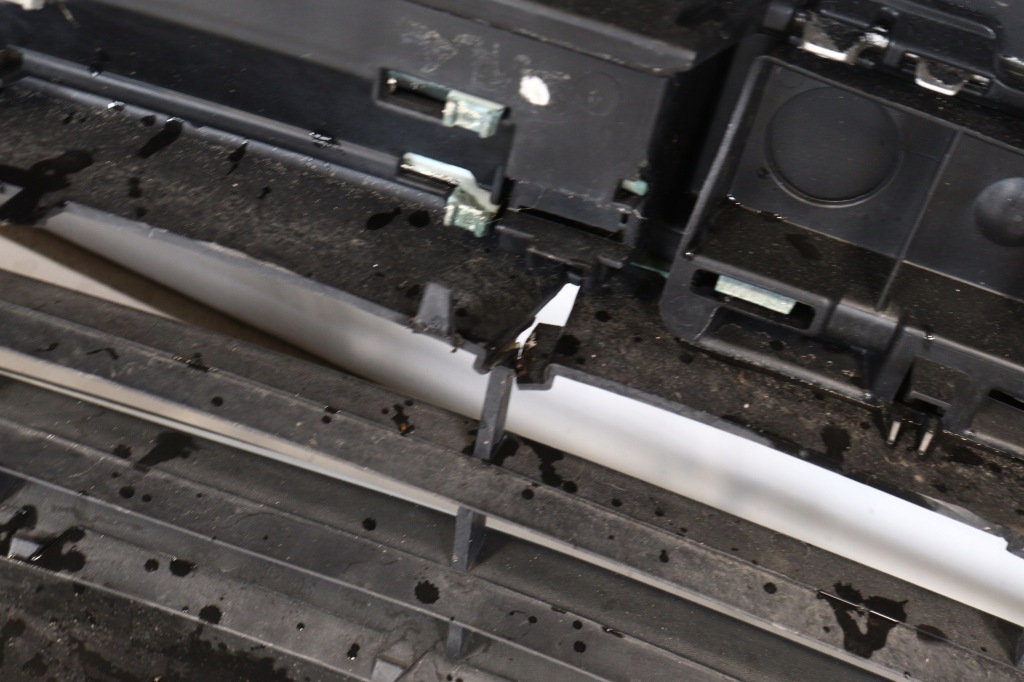 фото №15, Бампер передний перед renault laguna iii 07- оригинал омыватель ксенон