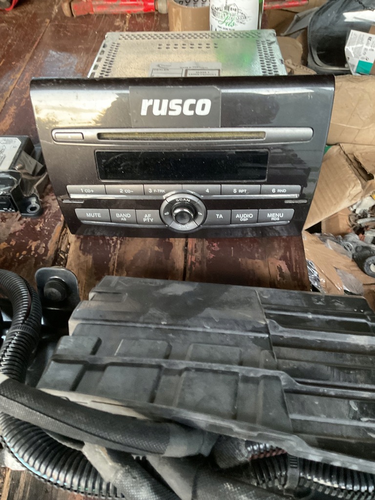 фото №1, Радио радиопроигрыватель cd 735484417 fiat bravo 2 ii 07-11