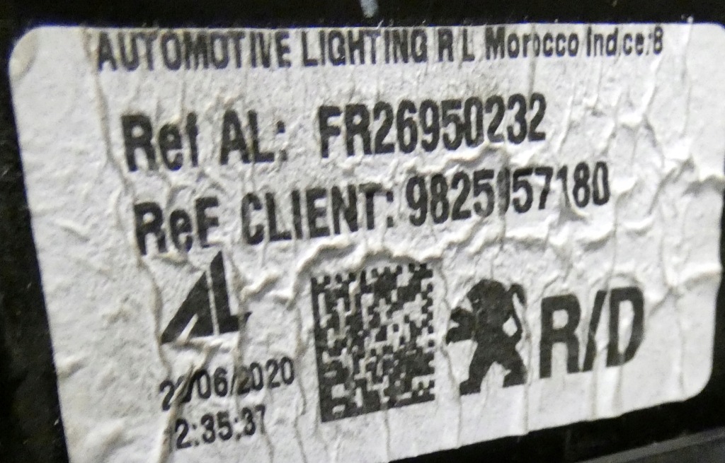 Peugeot 2008 2 2 gt 2019- 9838190580 9838190480 led фонари задний  задние с Разборки