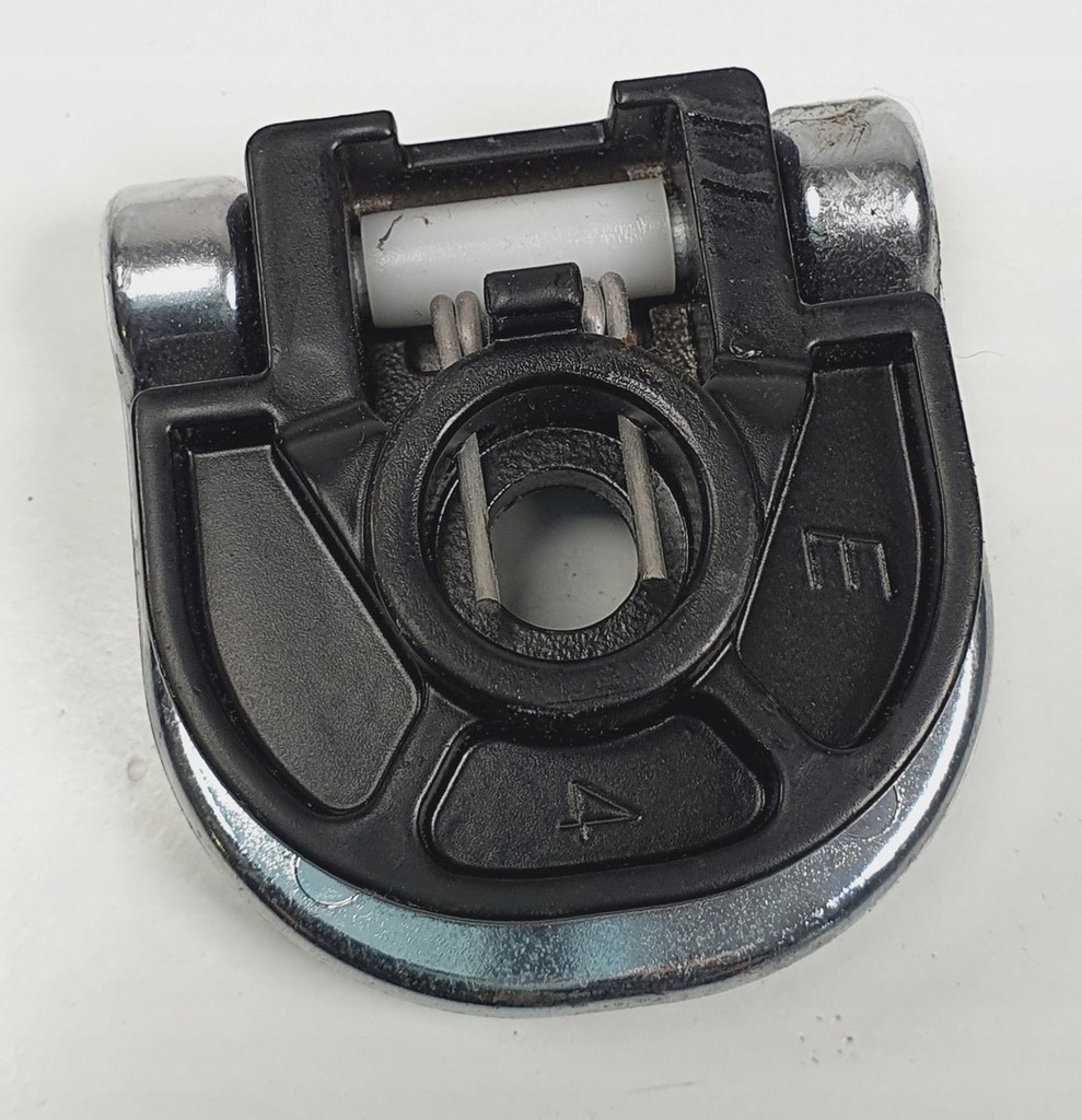 фото №2, Кронштейн кронштейн багажника discovery sport l550