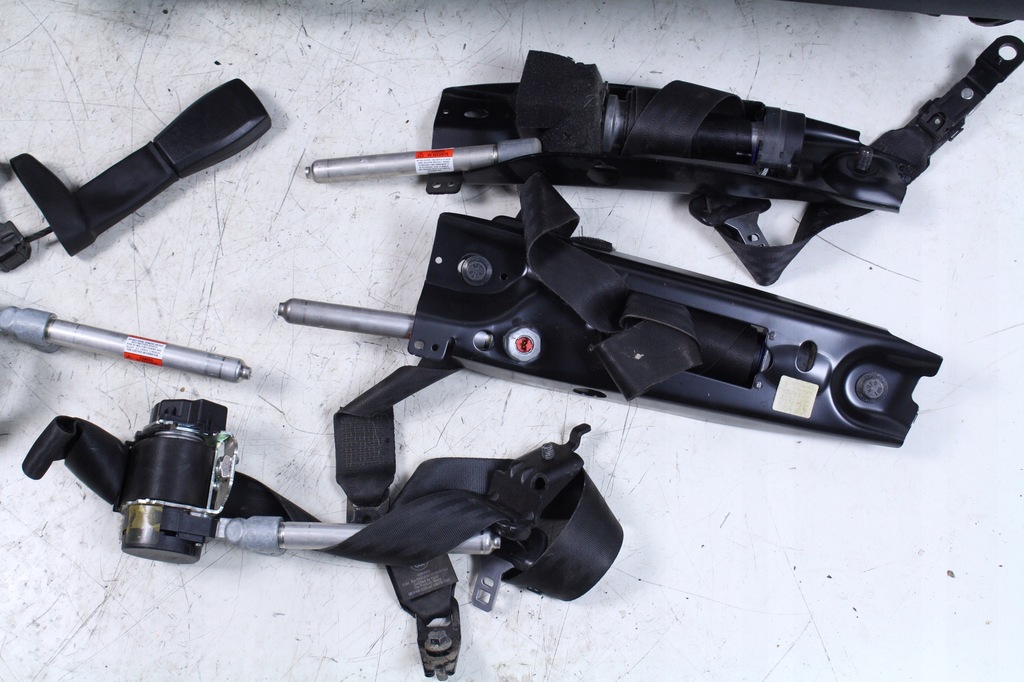 фото №5, Приборная панель консоль ремни подушка kpl. volvo xc70 07r.