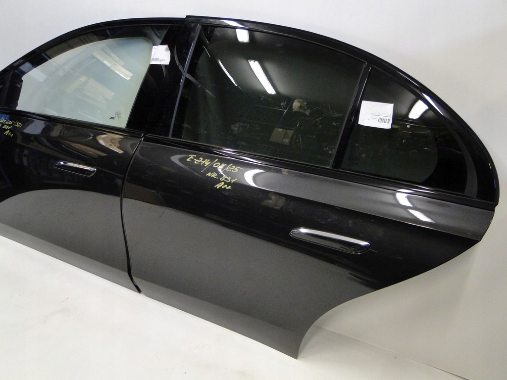 фото №14, Mercedes дверь задние левая серые 831 задняя e klasa 214 w214 sedan седан