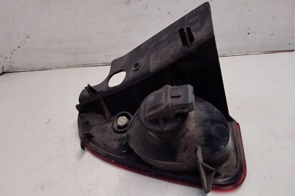 фото №3, Противотуманная фара задний renault espace iv jk0/1_ 8200027155 2.2l дизель 2004