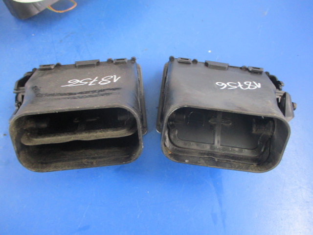 фото №8, Peugeot 307 lift решётки обдув+ рамка выключатели