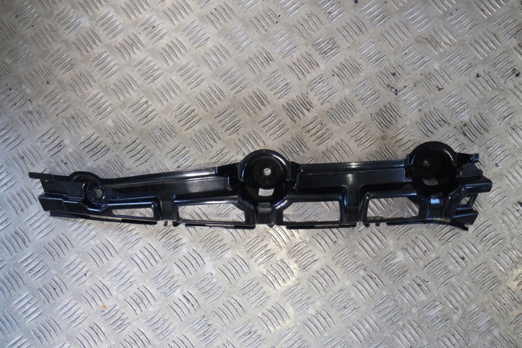 Купить Направляющая бампера задний  mercedes gt gtc amg w190