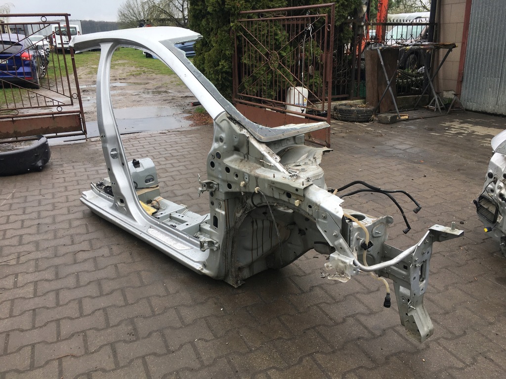 фото №1, Чверть права передня правий перед renault clio iv