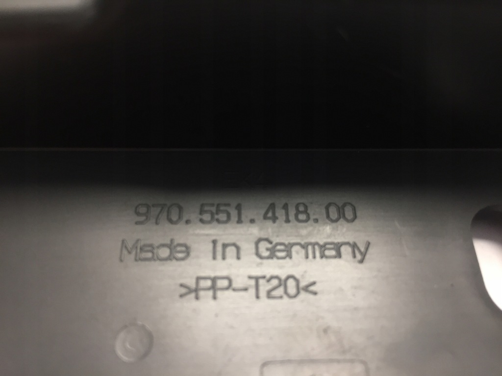 фото №5, Porsche panamera 970 защита молдинг багажника правая 97055141800