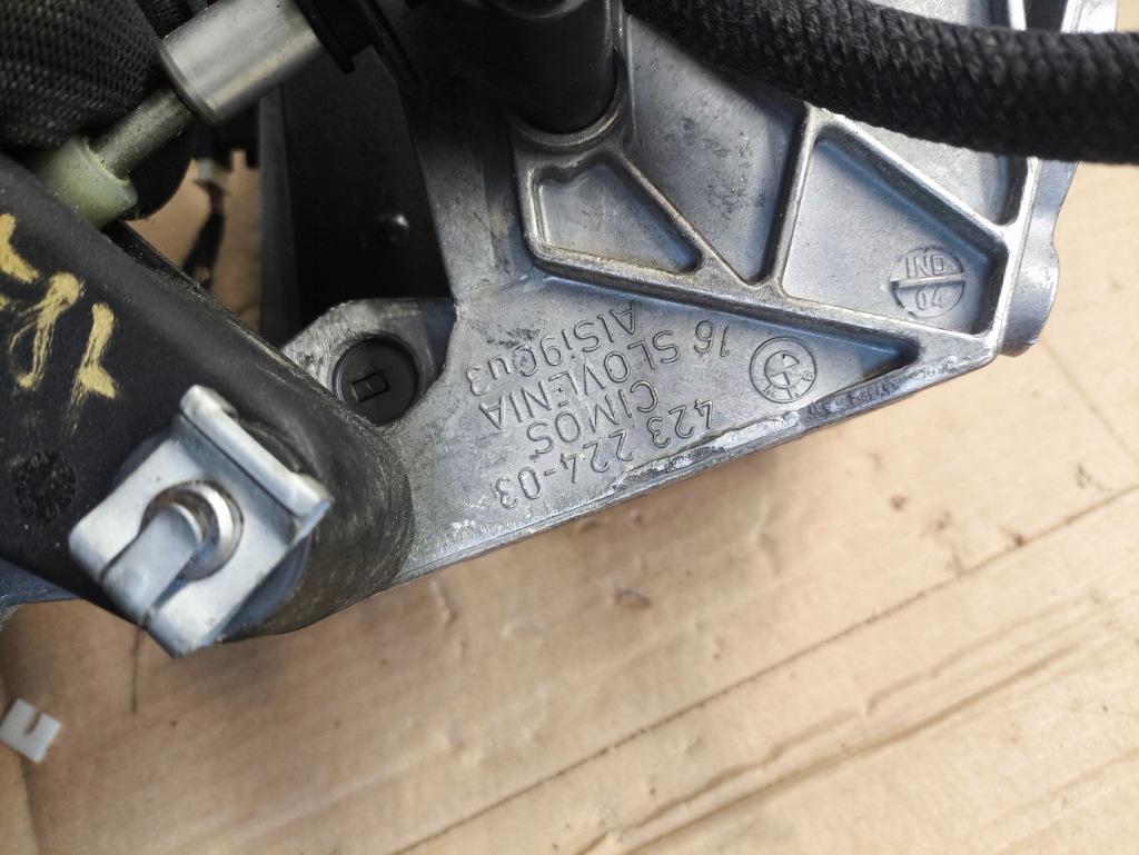 Bmw e87 педалі гальма зчеплення 423224 bmw e87 ? Недорого