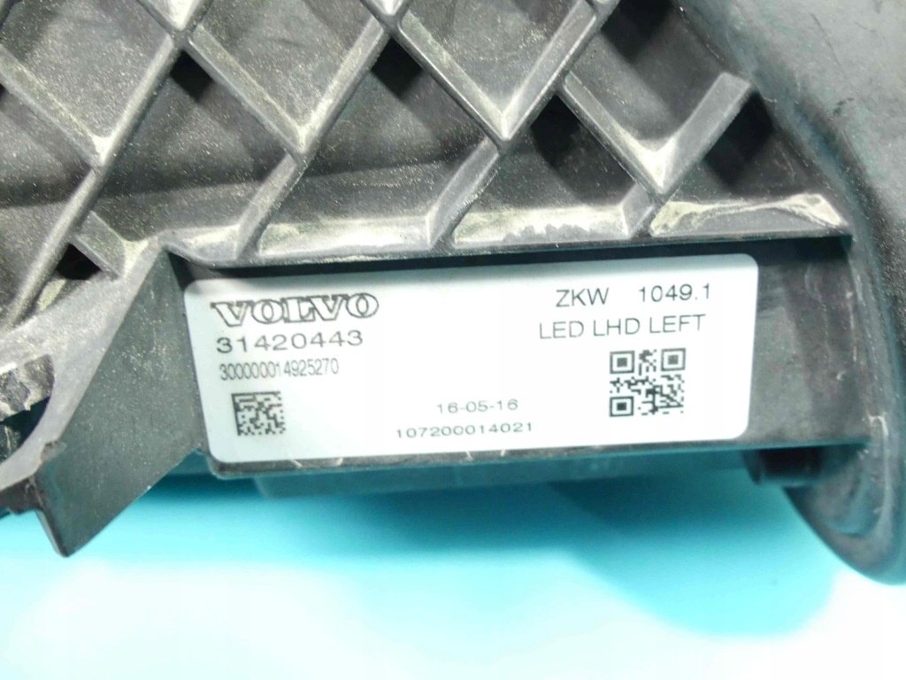 Фара перед ліва full led volvo v40 2 12-19 європа Ціна