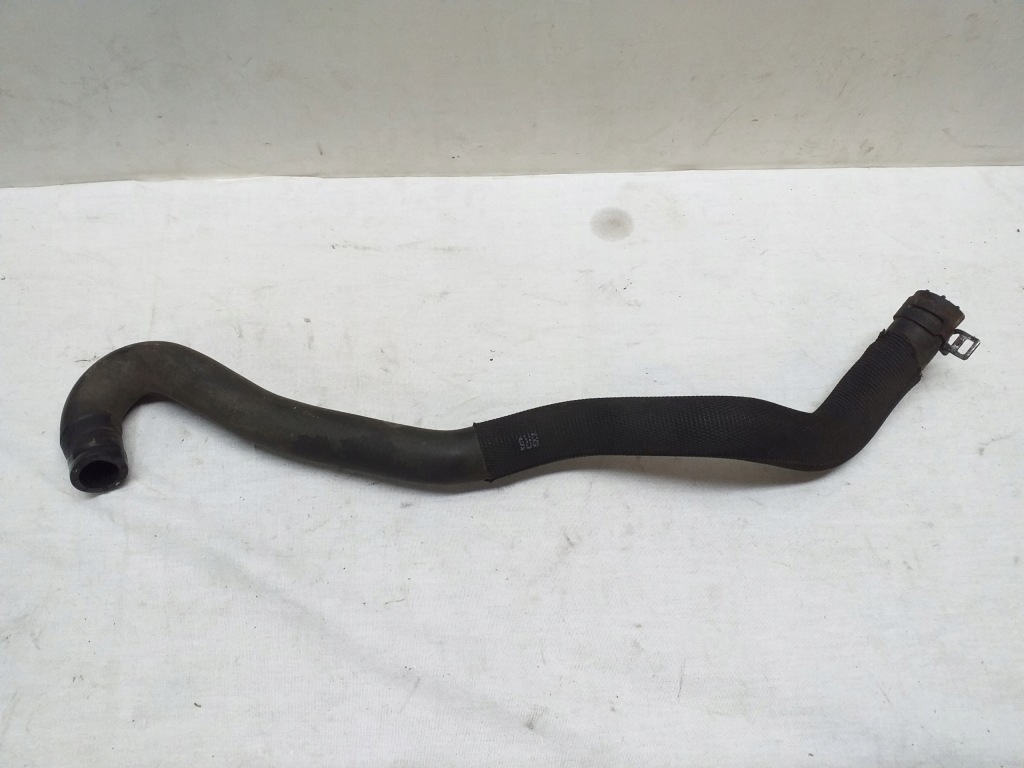 Mercedes w257 труба шланг воды Цена