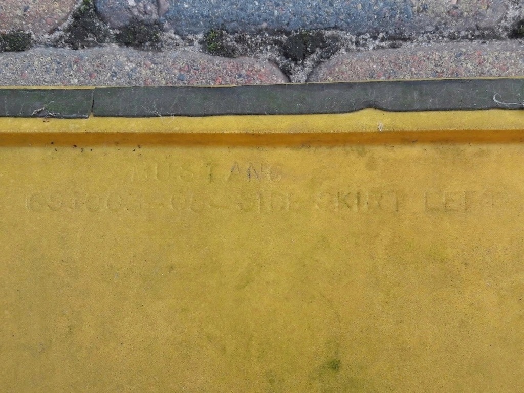 фото №9, Mustang v gt 3d карбон молдинг порог порог левая