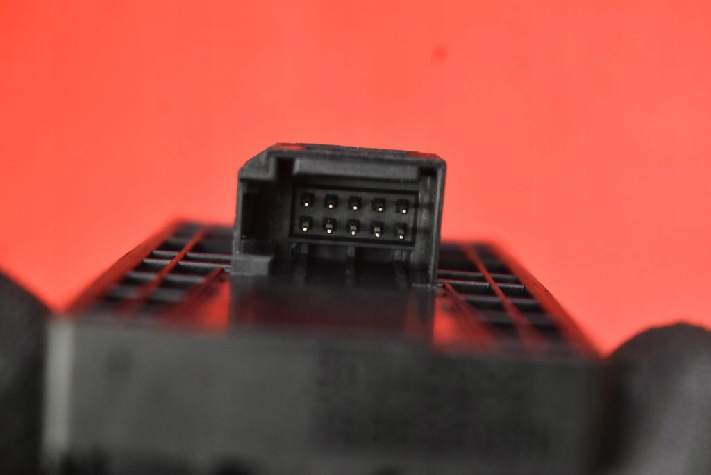 фото №7, Панель керування вікон eu 4g0959851 audi a6 c7 kombi 10-14