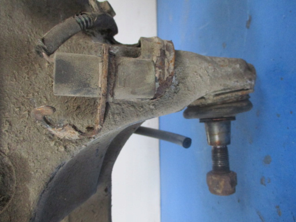 фото №7, Peugeot 407 1.8 амортизатор перед левый кронштейн амортизатора