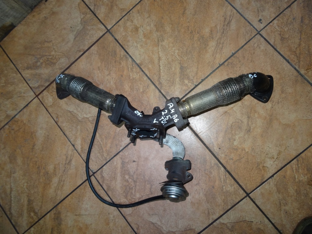 фото №1, Audi a4 b6 2.5tdi 05' коллектор выпускной 059131799