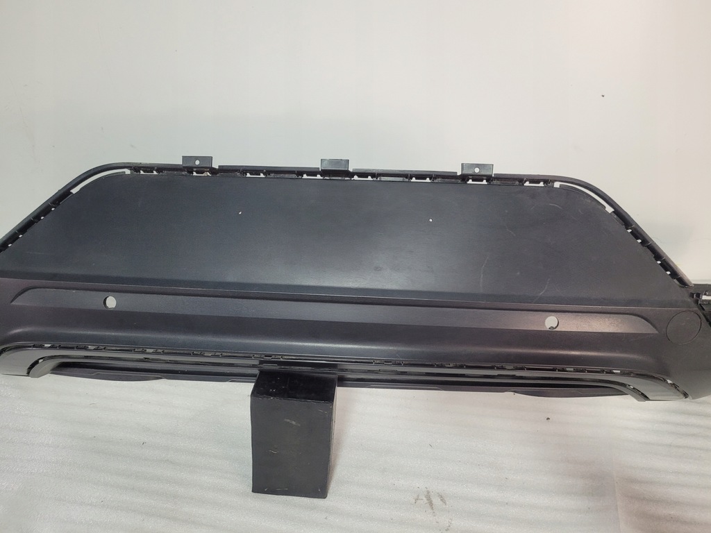 фото №4, Vw t-roc накладка dół бампер задня 2ga807521s