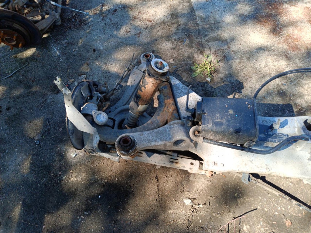 фото №2, Volvo v70 ii балка подвеска задняя kpl